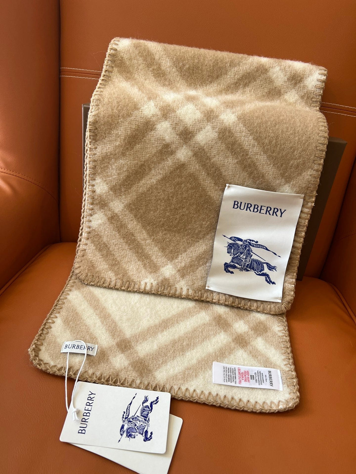 BURBERRY CHECK WOOL 182 CM SCARF CAMEL BROWN 405051