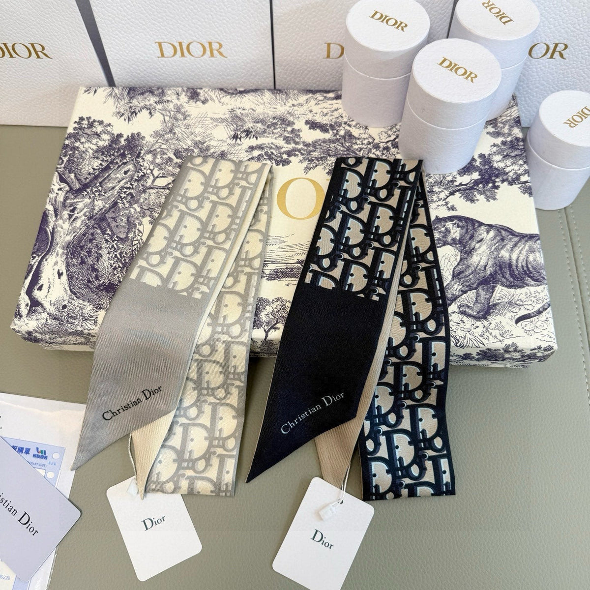 DIOR TWILLY 100 CM IN SILK 714358