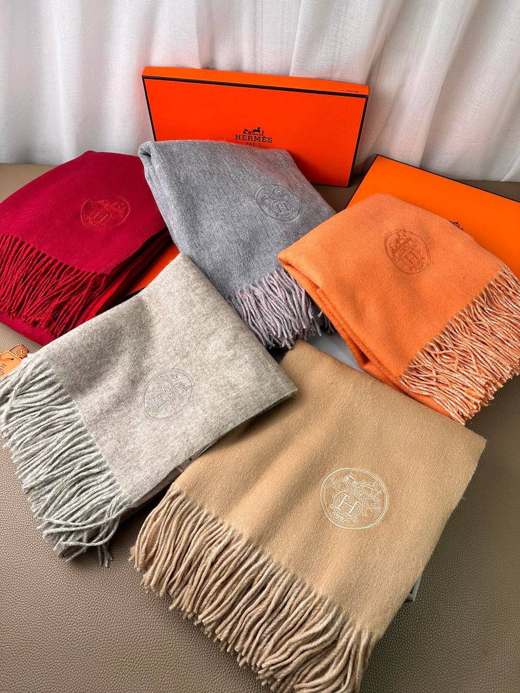 HERMES DOUBLE-FACE SCARF 200 CM IN CRIMSON RED CASERE