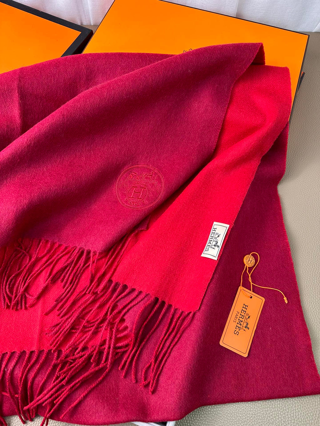 HERMES DOUBLE-FACE SCARF 200 CM IN CRIMSON RED CASERE
