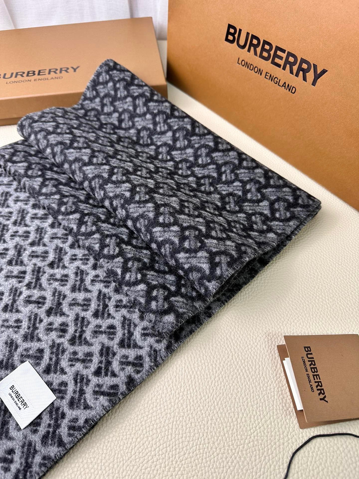 BURBERRY SCARF 168 CM IN DARK GRAY CASHMERE 394721