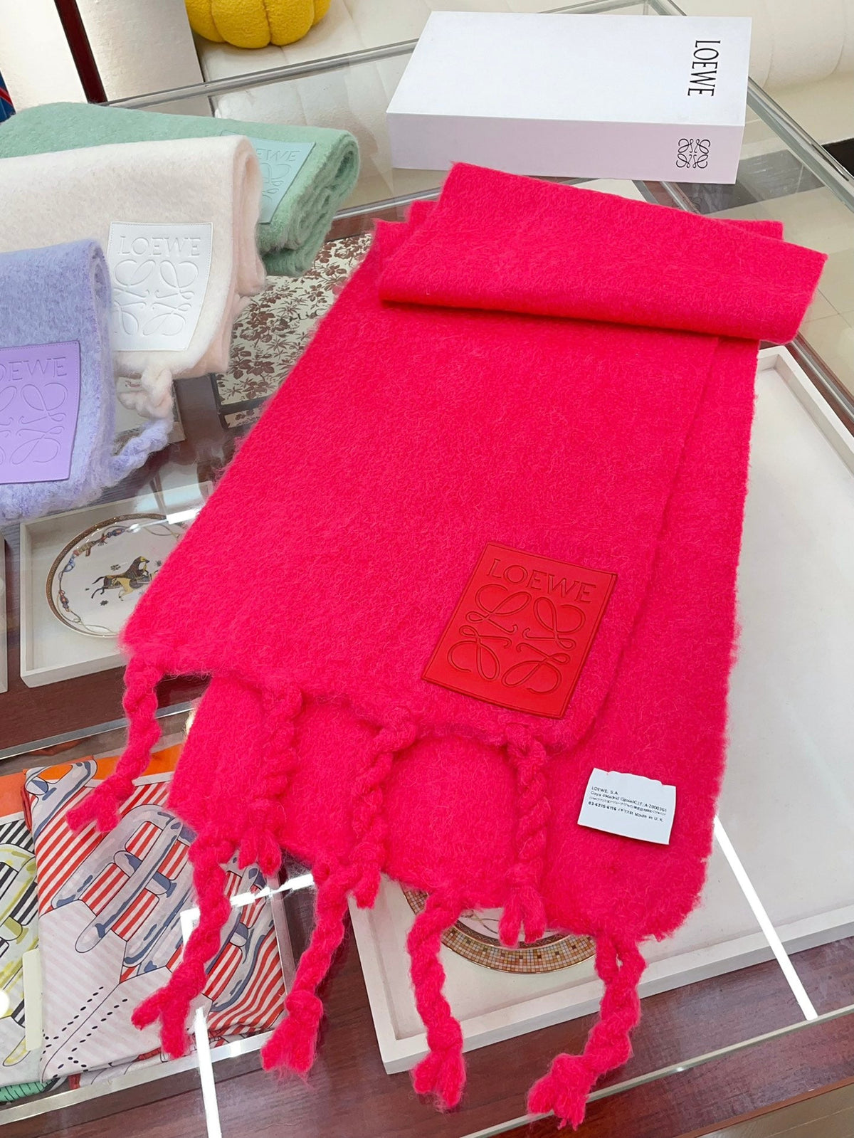 LOEWE SCARF 200 CM IN CHERRY RED MOHAIR 379800