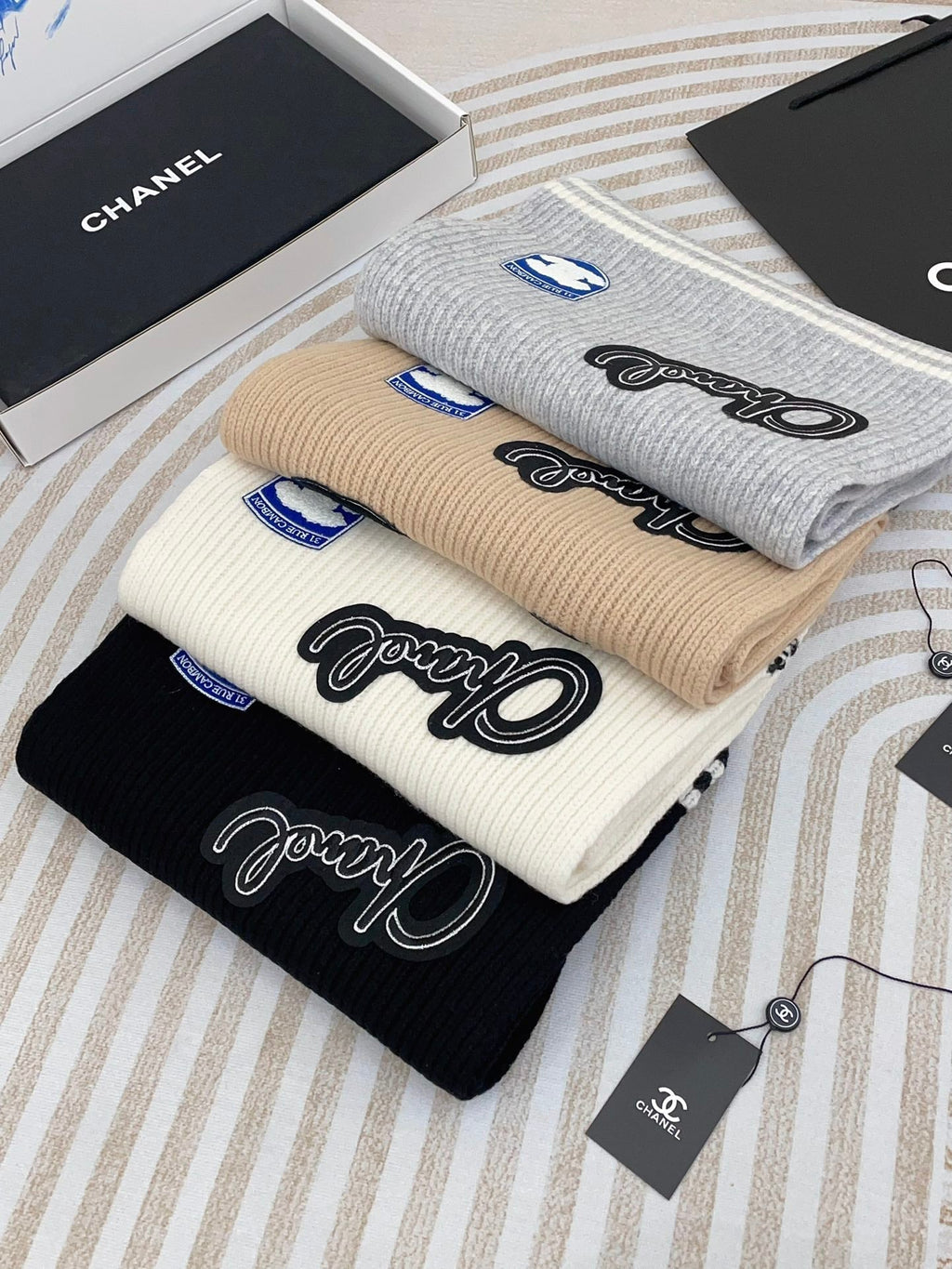 CHANEL SCARF 180 CM IN BLACK PURE CASHMERE WITH STICKER 389998