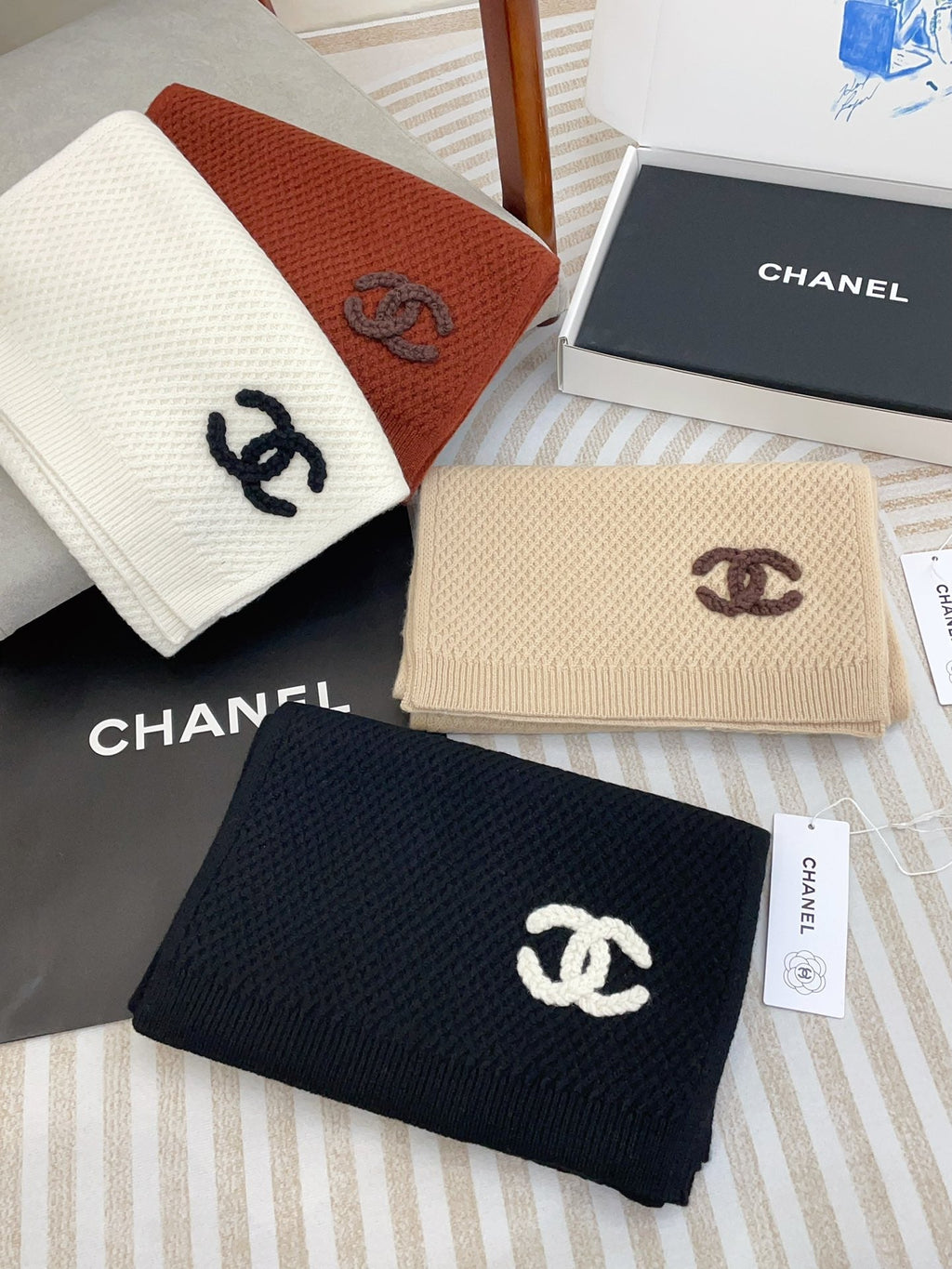 CHANEL SCARF 190 CM IN RED BROWN CASHMERE 393186
