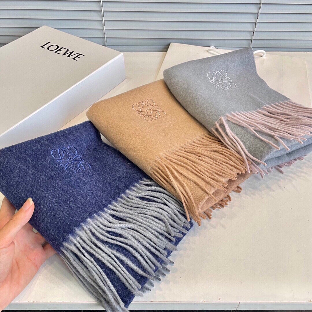 LOEWE SCARF 190 CM IN PALE GRAY LAMBSWOOL 413840