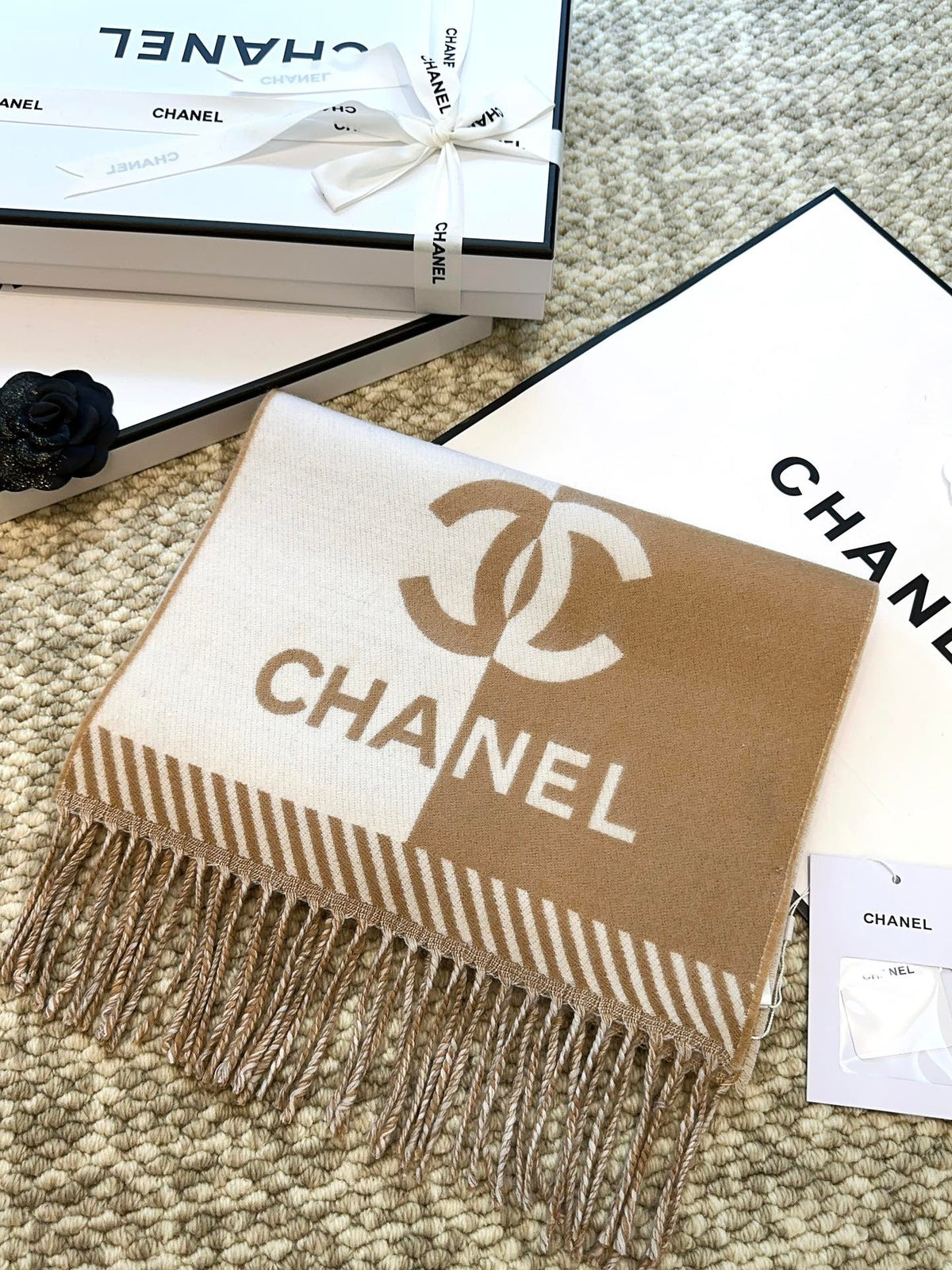 CHANEL SCARF 184 CM IN PEANUT BROWN MIX WHITE MERINO WOOL 393121