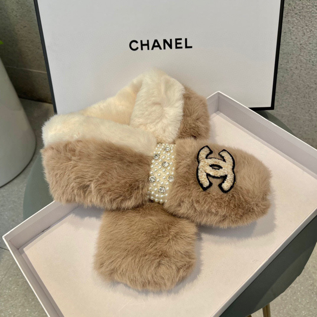 CHANEL SCARF IN CAMEL BEIGE RABBIT FUR 397447