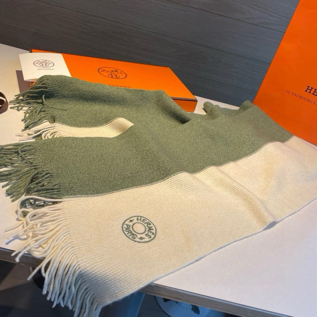 HERMES KNIT SCARF 180 IN JADE GREEN MIX WHITE CASERE
