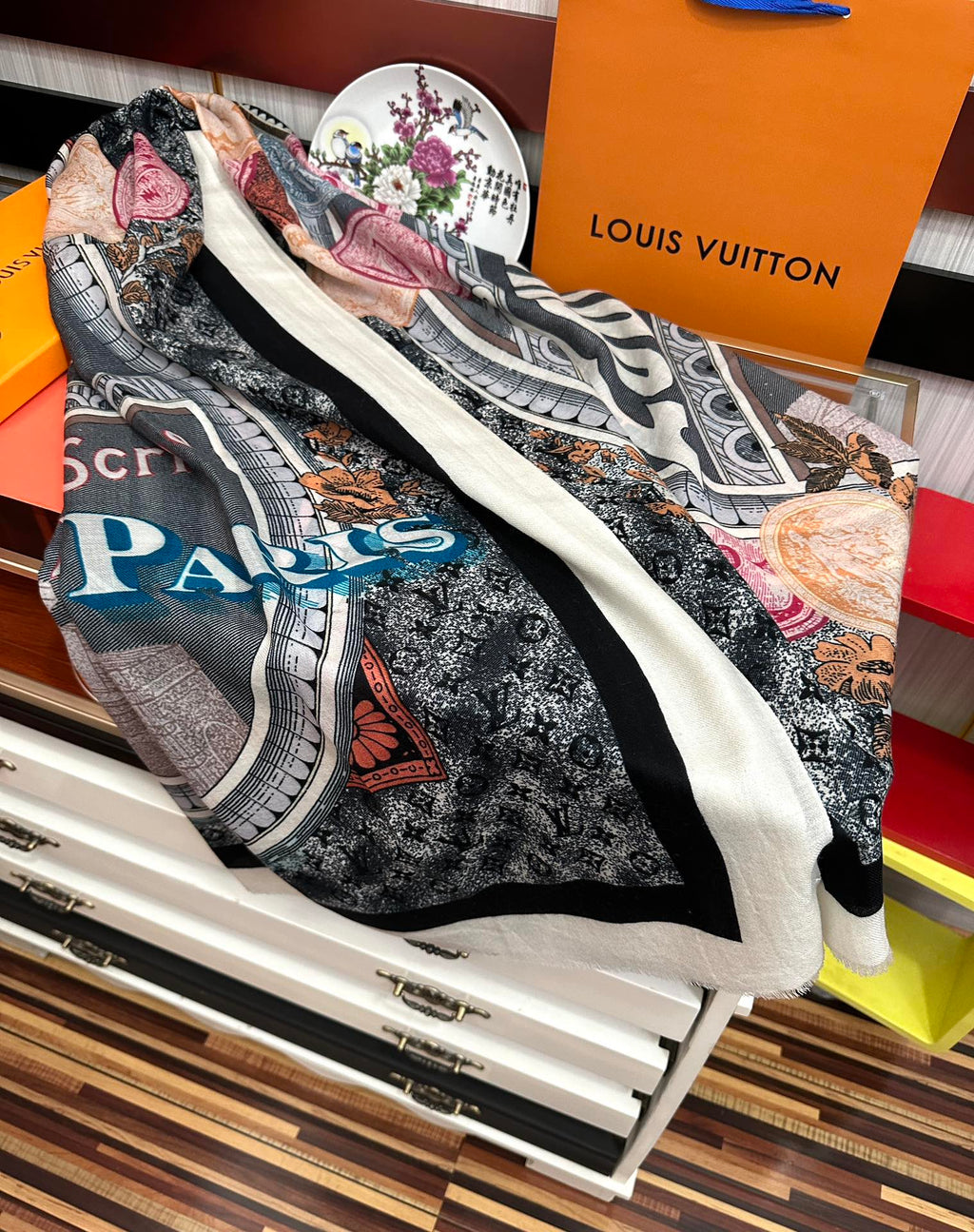 LOUIS VUITTON SCARF MALLES MERVEILLEUSES 200 CM IN COLORFUL CASHMERE 400067