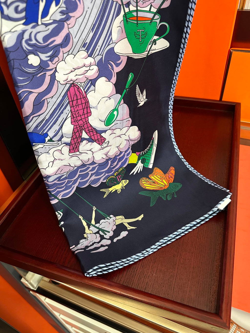 HERMES HERMES 25S SCARF 90 IN SILK 724701