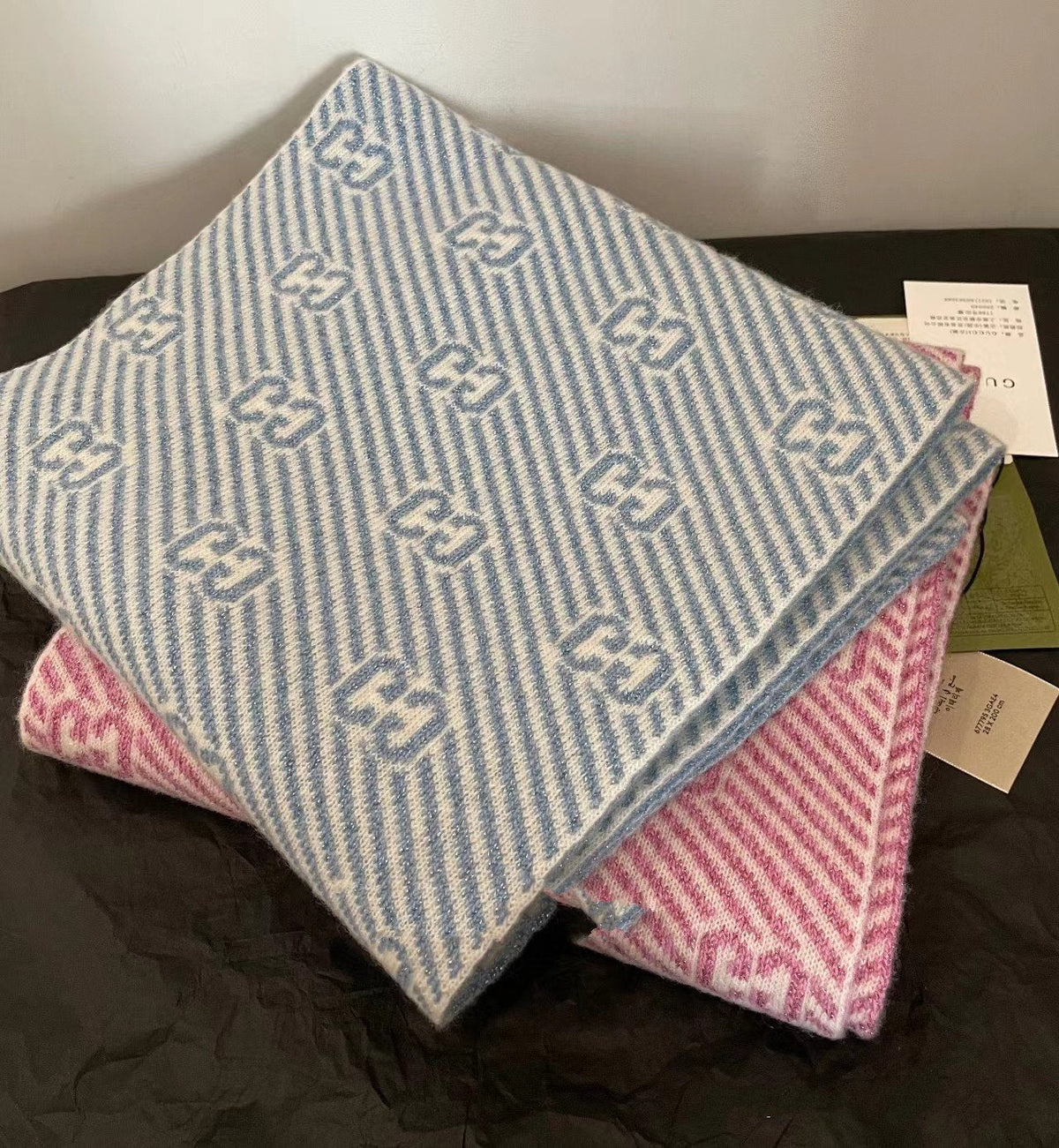 GUCCI SCARF 195 CM IN SAPPHIRE BLUE WOOL 401496