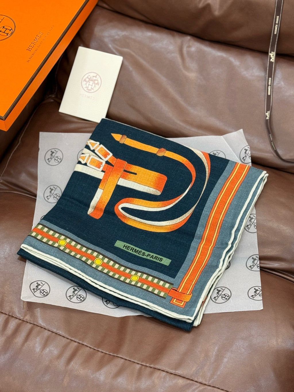HERMES HERMES 25S SCARF 140 IN CASERE SILK 727300