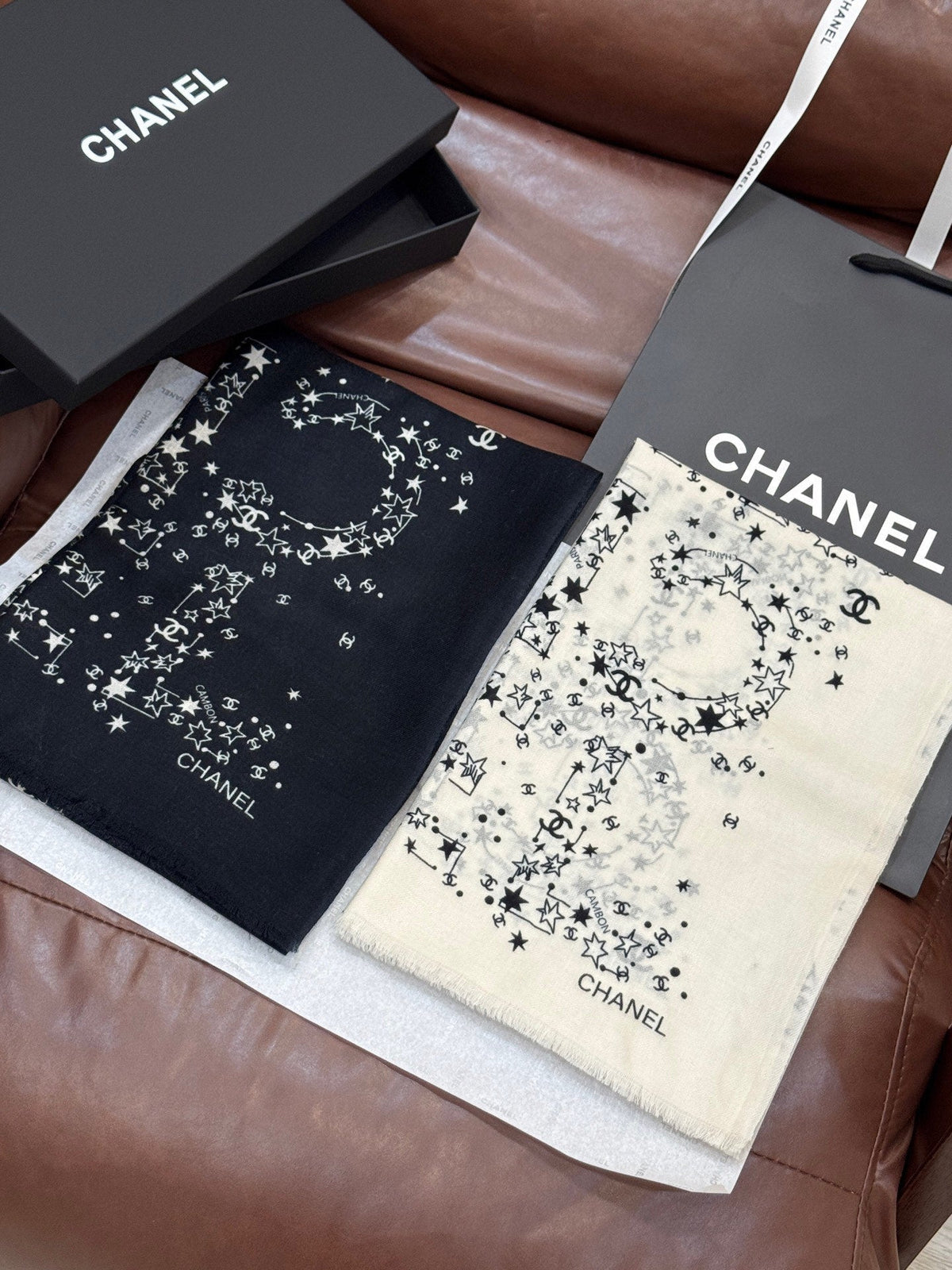 CHANEL 25S SCARF 200 IN CASHMERE 728987