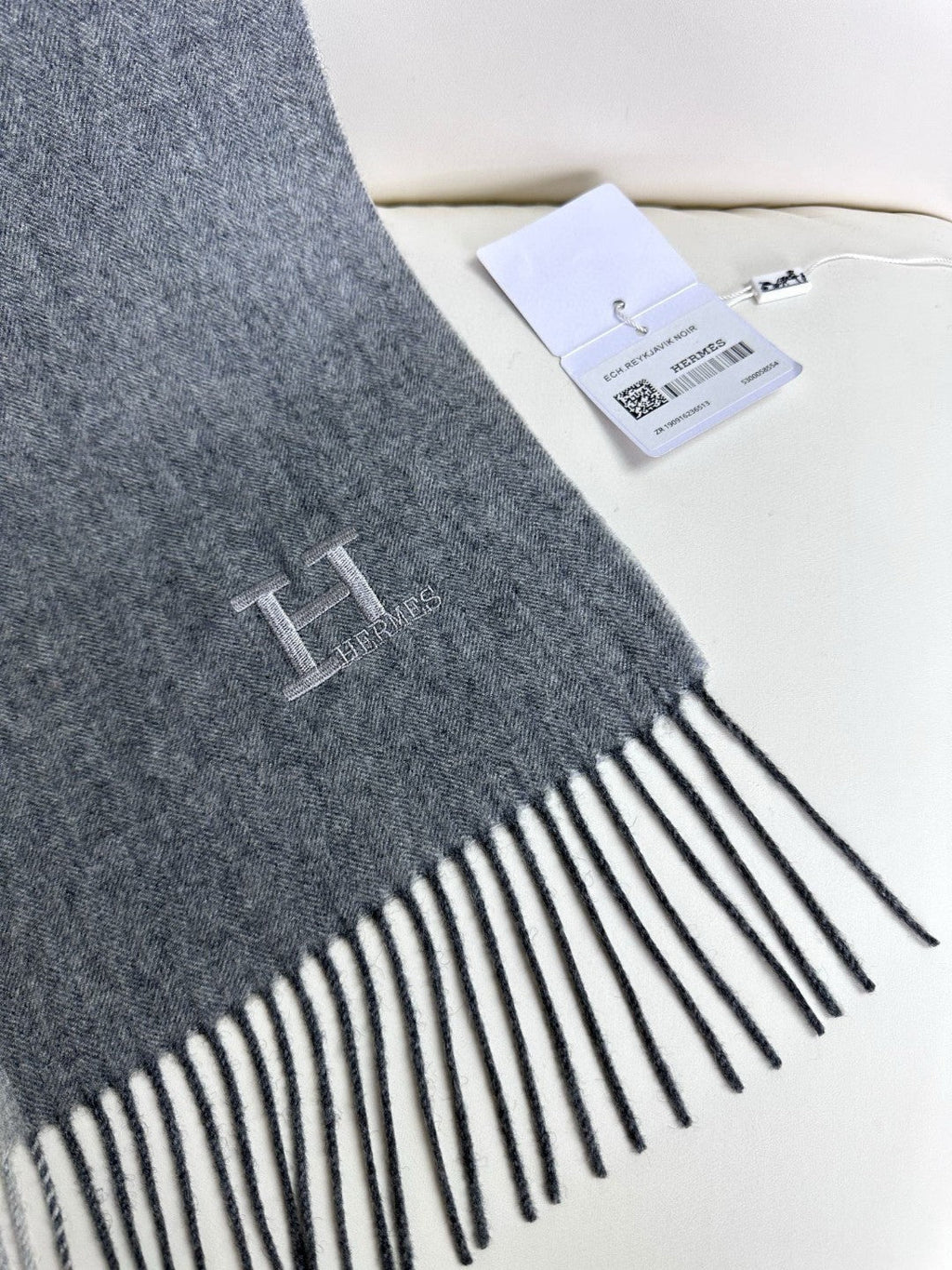 HERMES SCARF 190 CM IN DOVE GRAY CASERE 364768