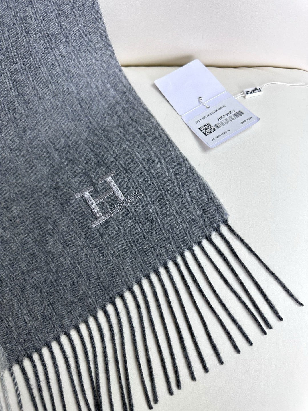 HERMES SCARF 190 CM IN DOVE GRAY CASERE 364768