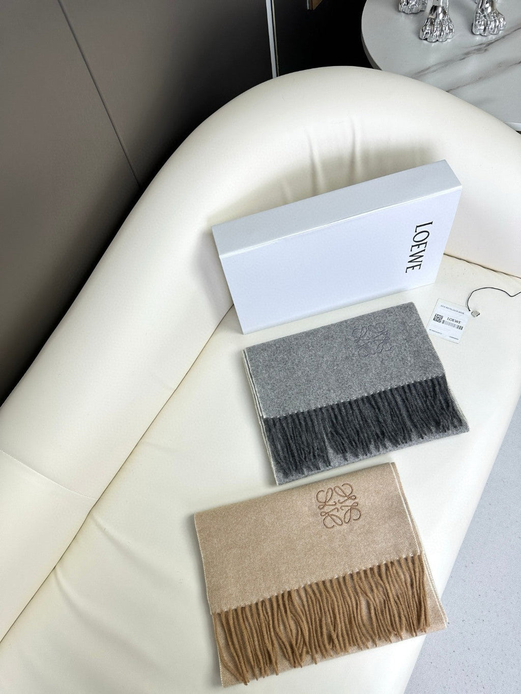 LOEWE SCARF 180 CM IN CAMEL BEIGE CASHMERE 383863