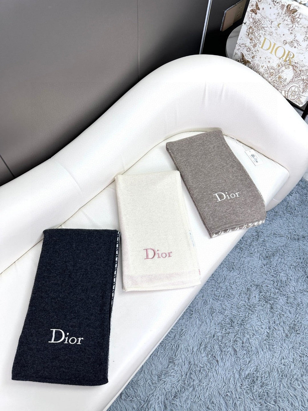 DIOR SCARF 190 CM IN BLACK MIX WHITE CARO CASHMERE 388127