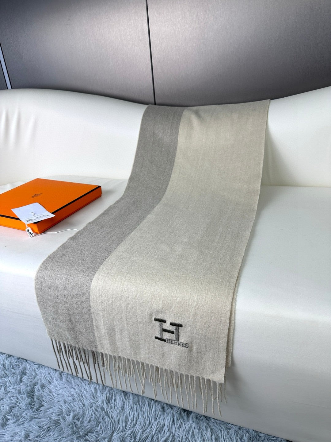 HERMES SCARF 190 CM IN WHITE MIX OAT TAN CASERE