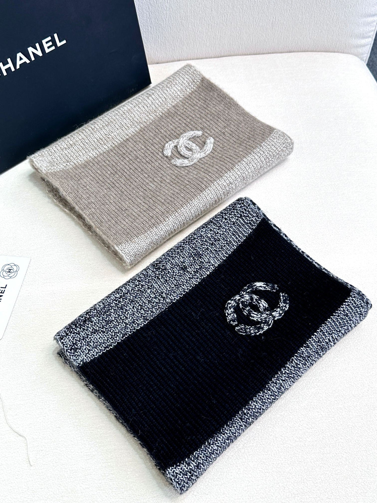 CHANEL SCARF 180 CM IN SHARK GRAY MIX BLACK CASHMERE 389977