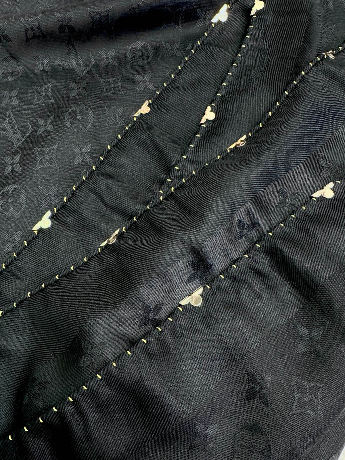 LOUIS VUITTON EVERMORE SCARF 140 CM IN BLACK SILK AND WOOL 393156