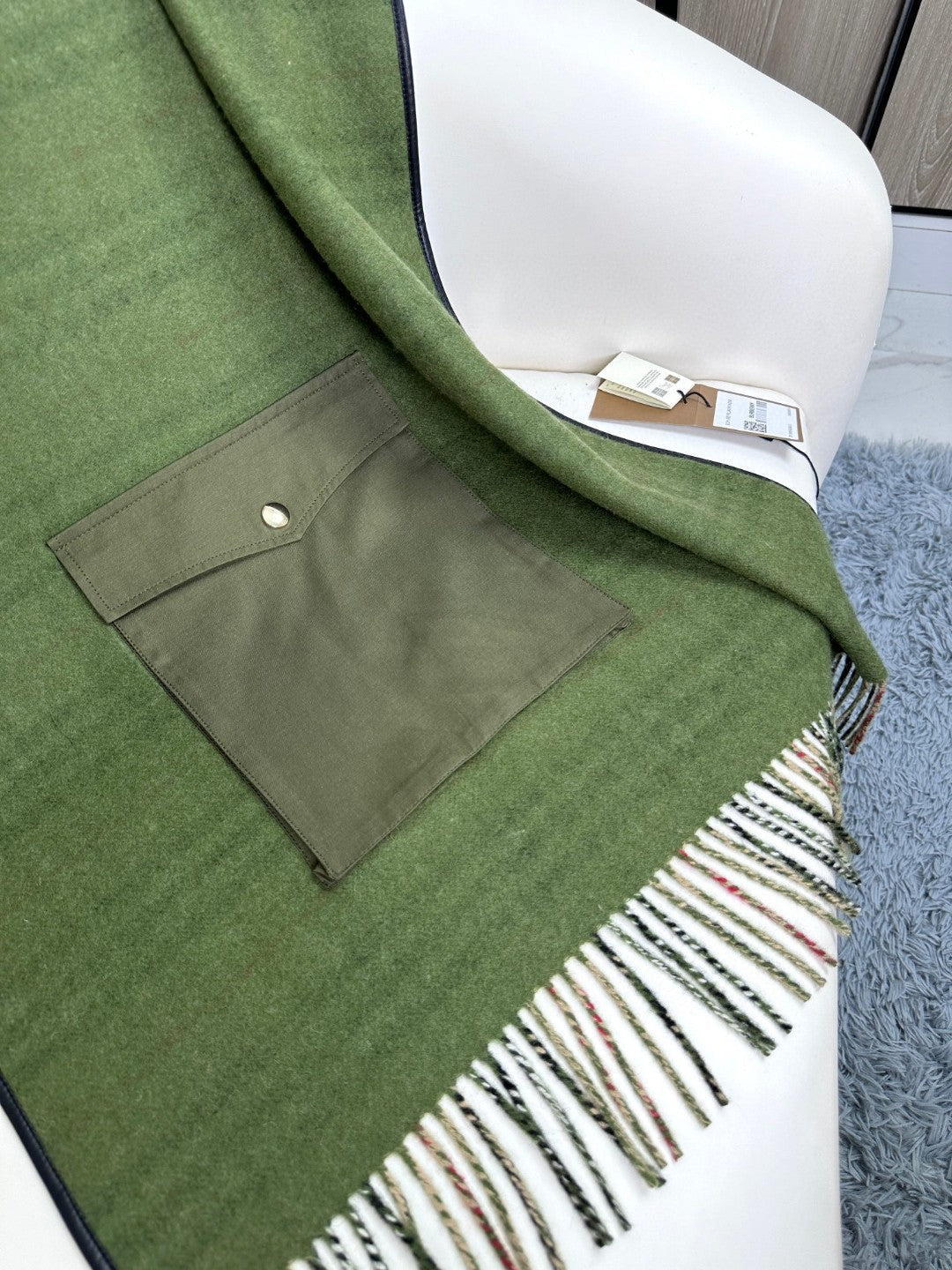 BURBERRY CHECK CAPE IN JADE GREEN WOOL 410153