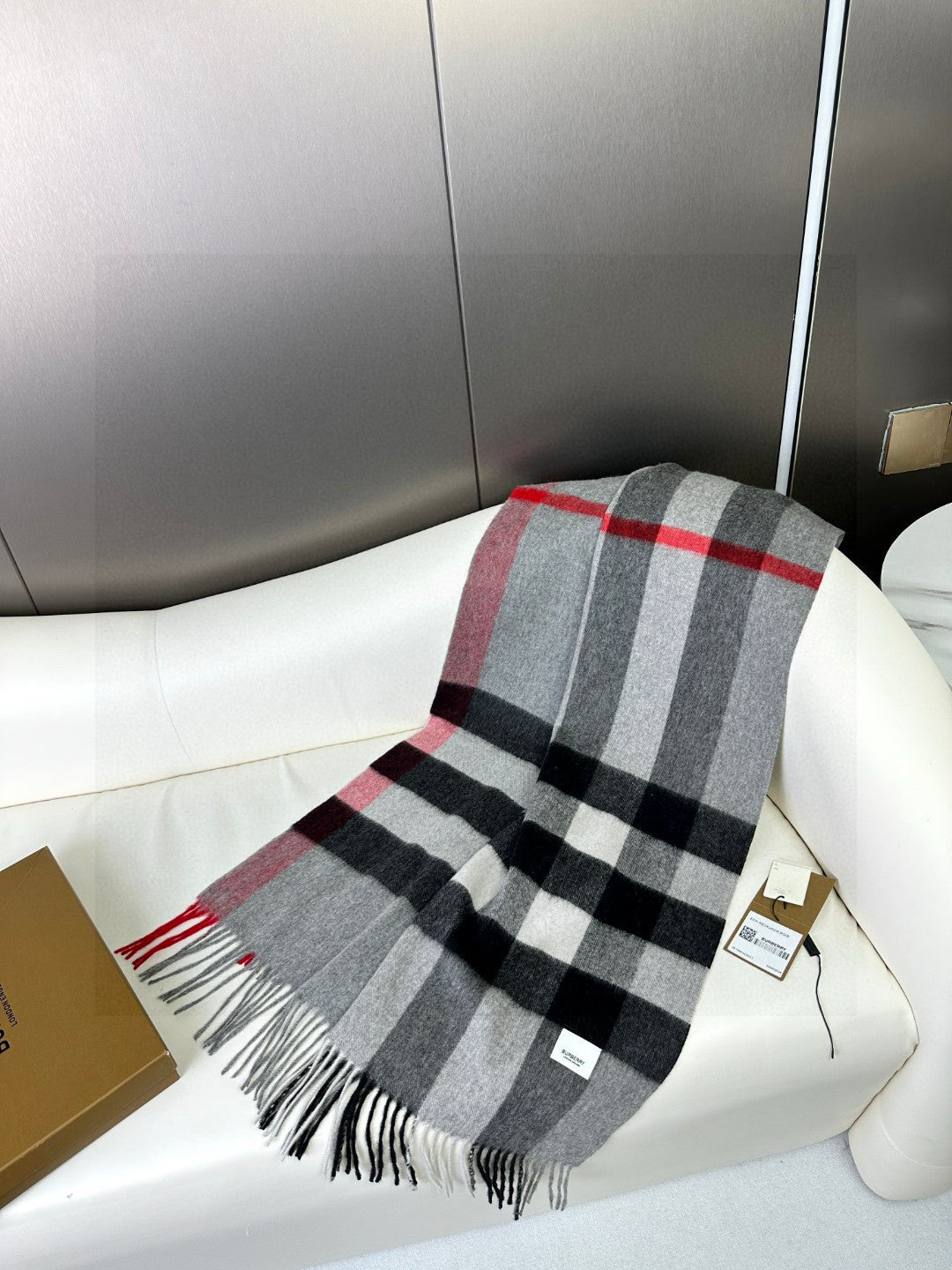 BURBERRY BBR SCARF 180 CM IN CASHMERE 576740
