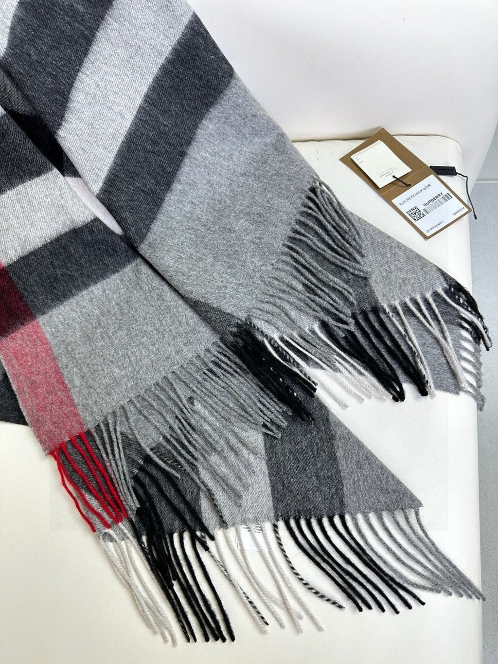 BURBERRY BBR SCARF 200 CM IN CASHMERE 726426