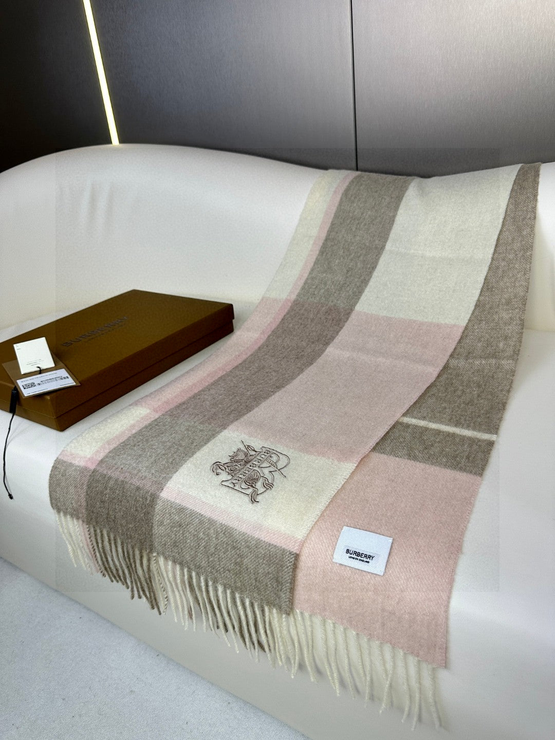 BURBERRY BBR SCARF 180 CM IN CASHMERE 724817
