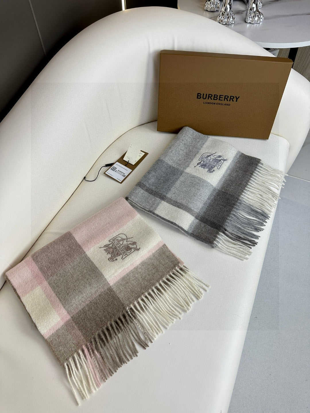 BURBERRY BBR SCARF 180 CM IN CASHMERE 724817