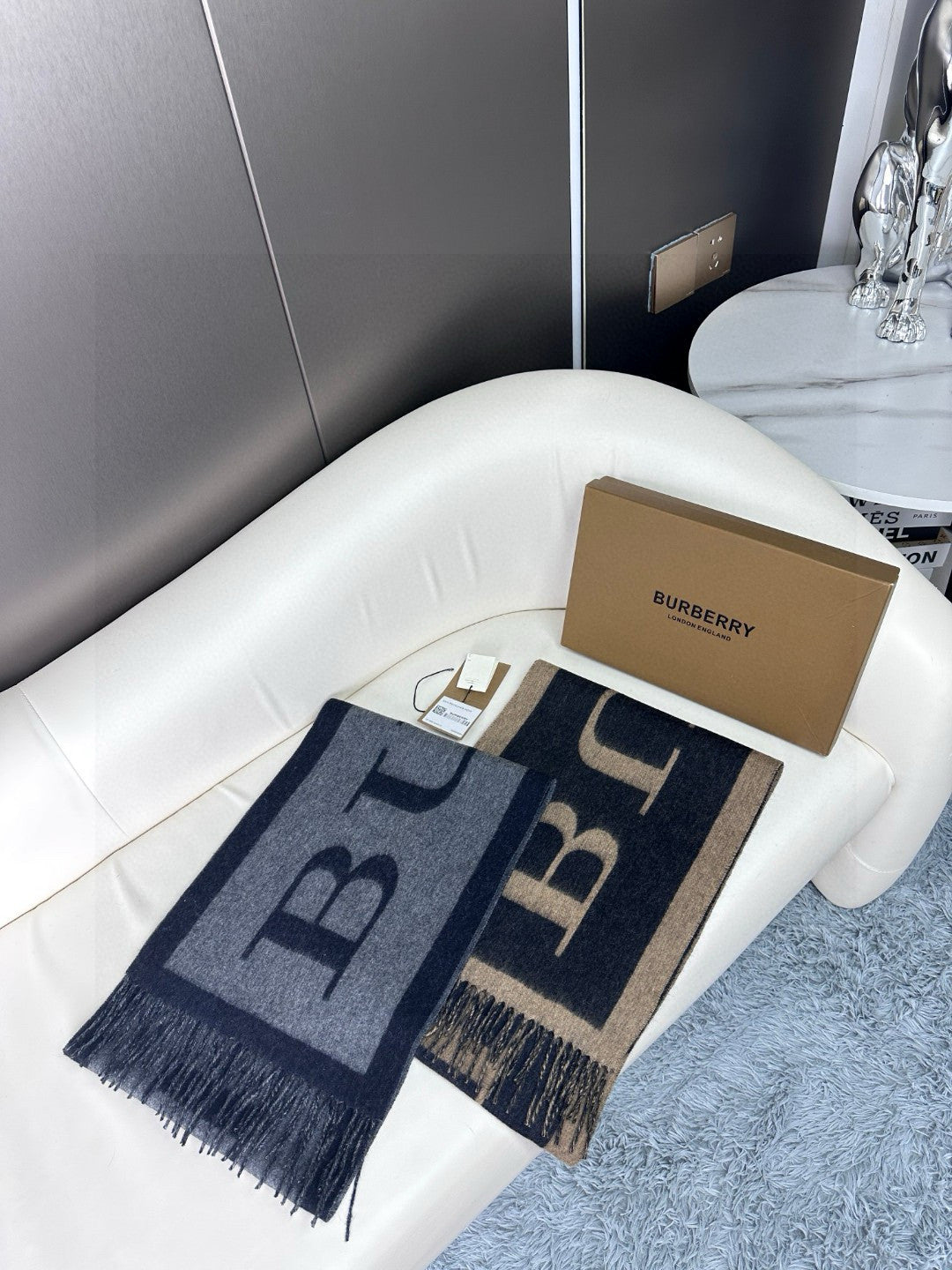 BURBERRY BBR SCARF 180 CM IN CASHMERE 735852