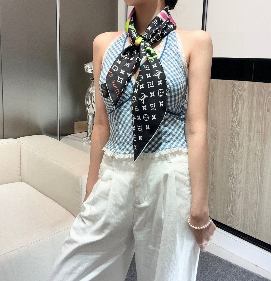 LOUIS VUITTON LV SCARF 90 CM IN SILK 721521
