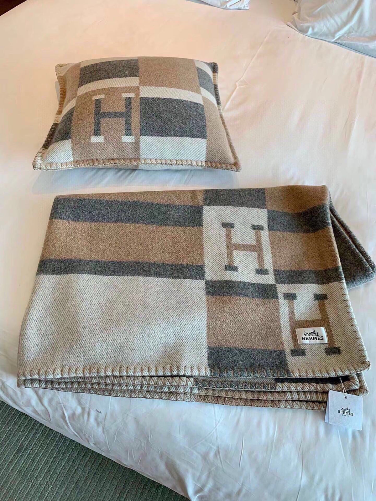 HERMES BLANKET 170 CM IN COLORFUL WOOL AND CASERE 118342