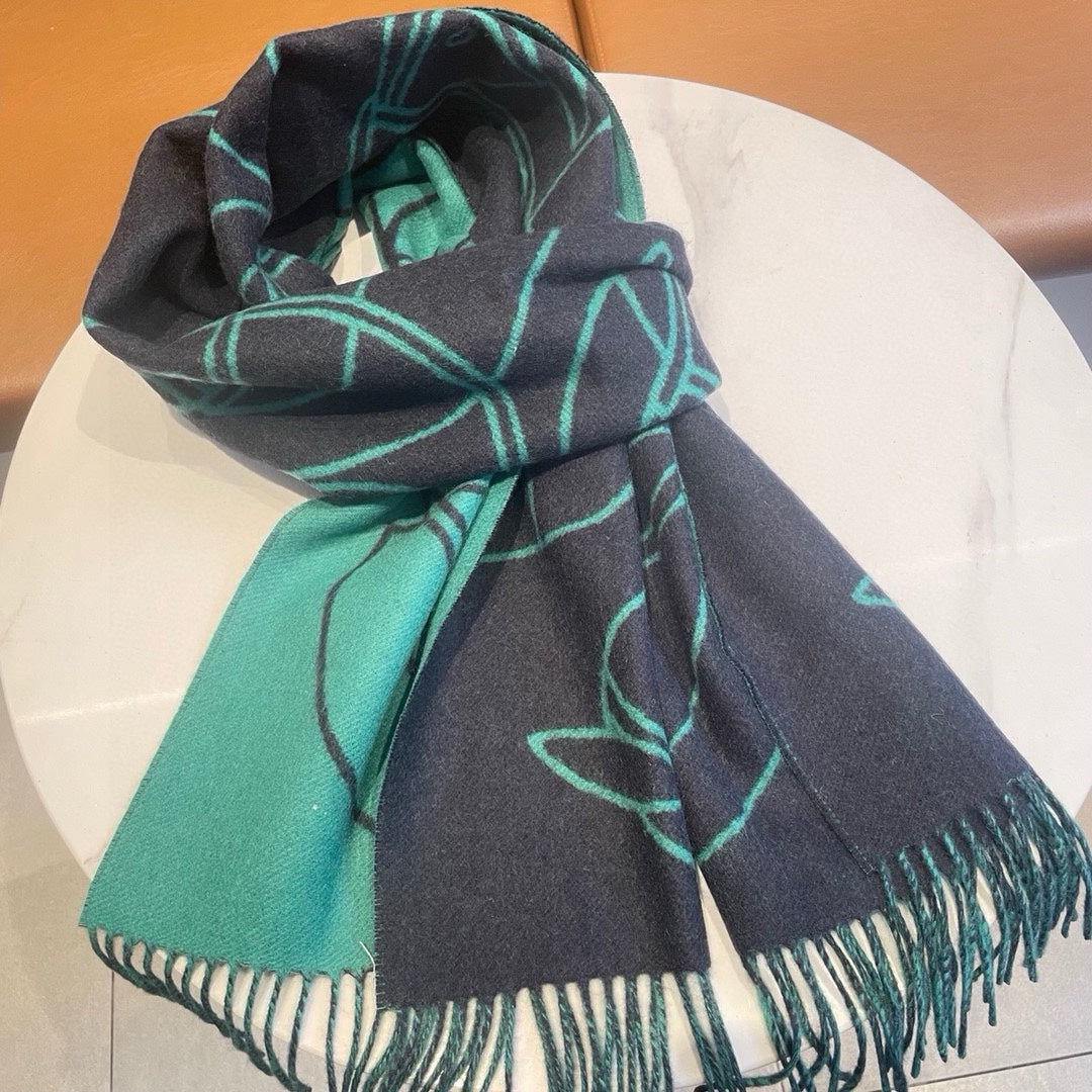 HERMES CASAQUE ENTRELACS EQUESTRES 190 CM SCARF IN PERSLAN GREEN CASERE