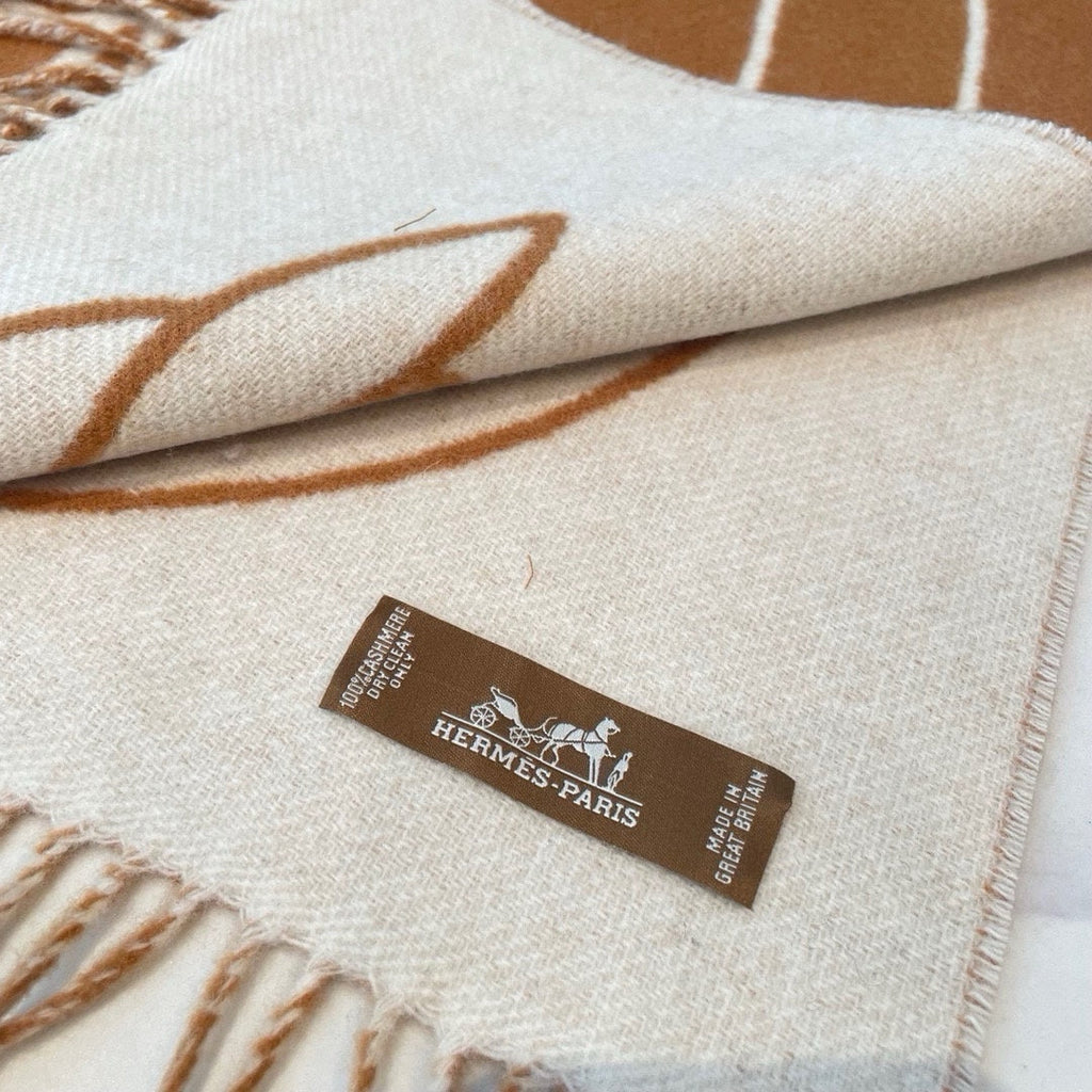 HERMES CASAQUE ENTRELACS EQUESTRES 190 CM SCARF IN COPPER BROWN CASERE
