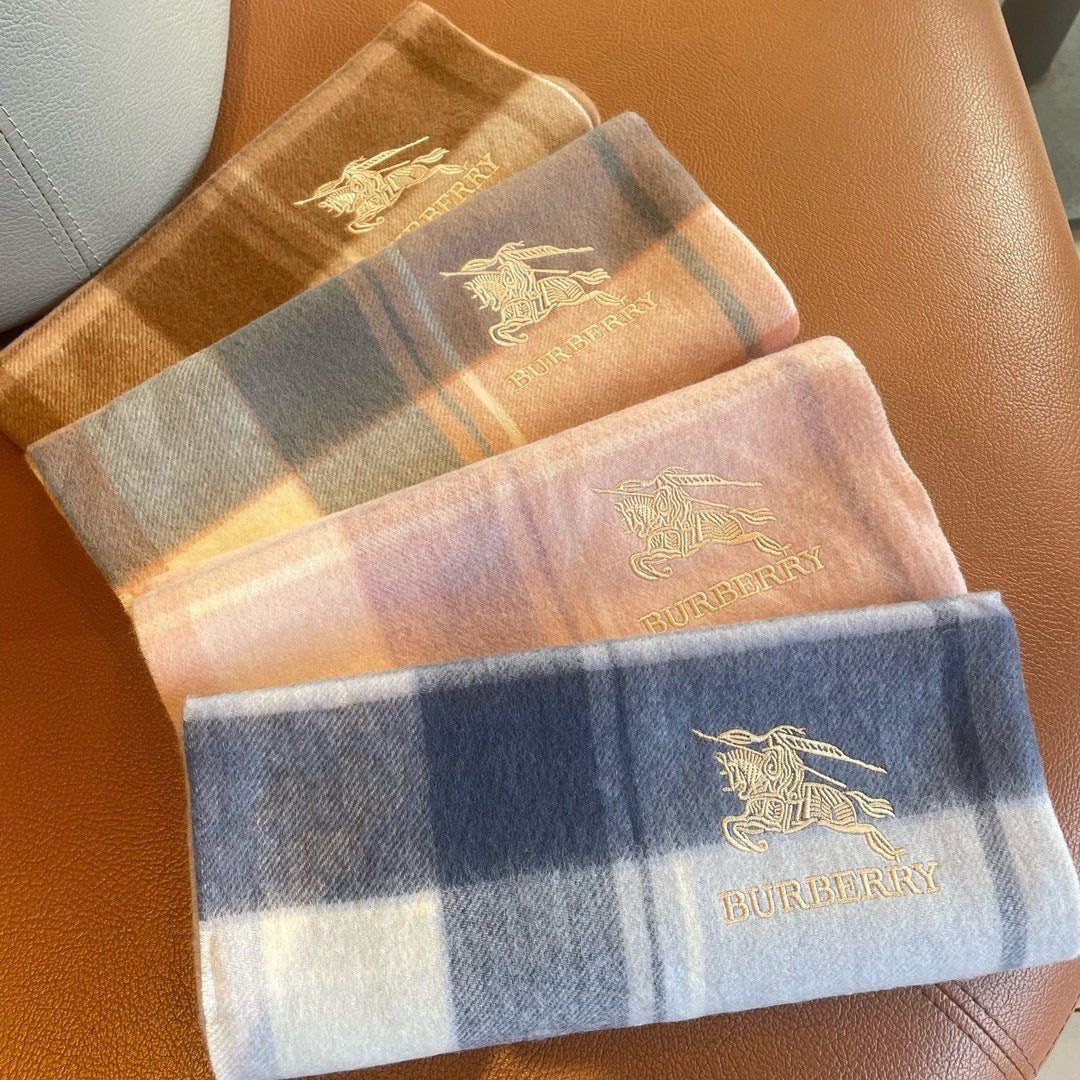 BURBERRY SCARF 180 CM IN CORAL ORANGE MIX BLACK WOOL 408569