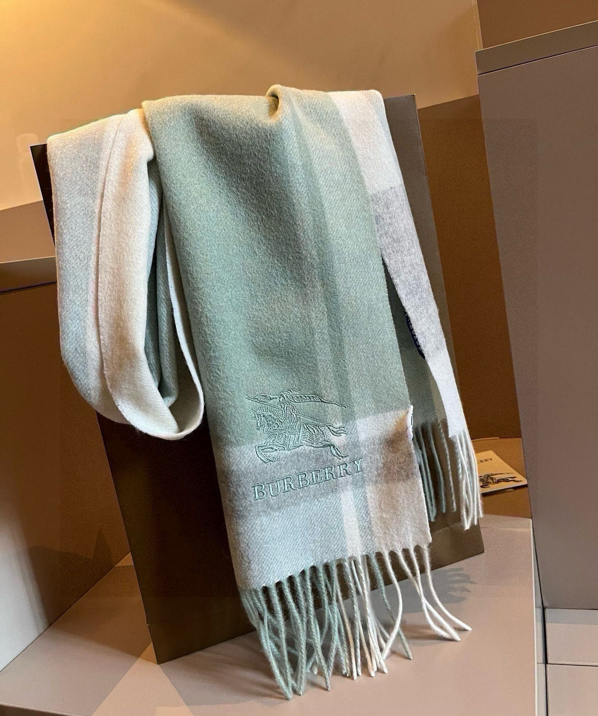 BURBERRY BBR SCARF 180 CM IN CASHMERE 483543