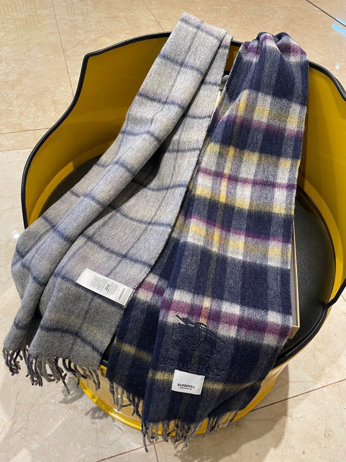 BURBERRY SCARF 200 CM IN COLORFUL CASHMERE 402195