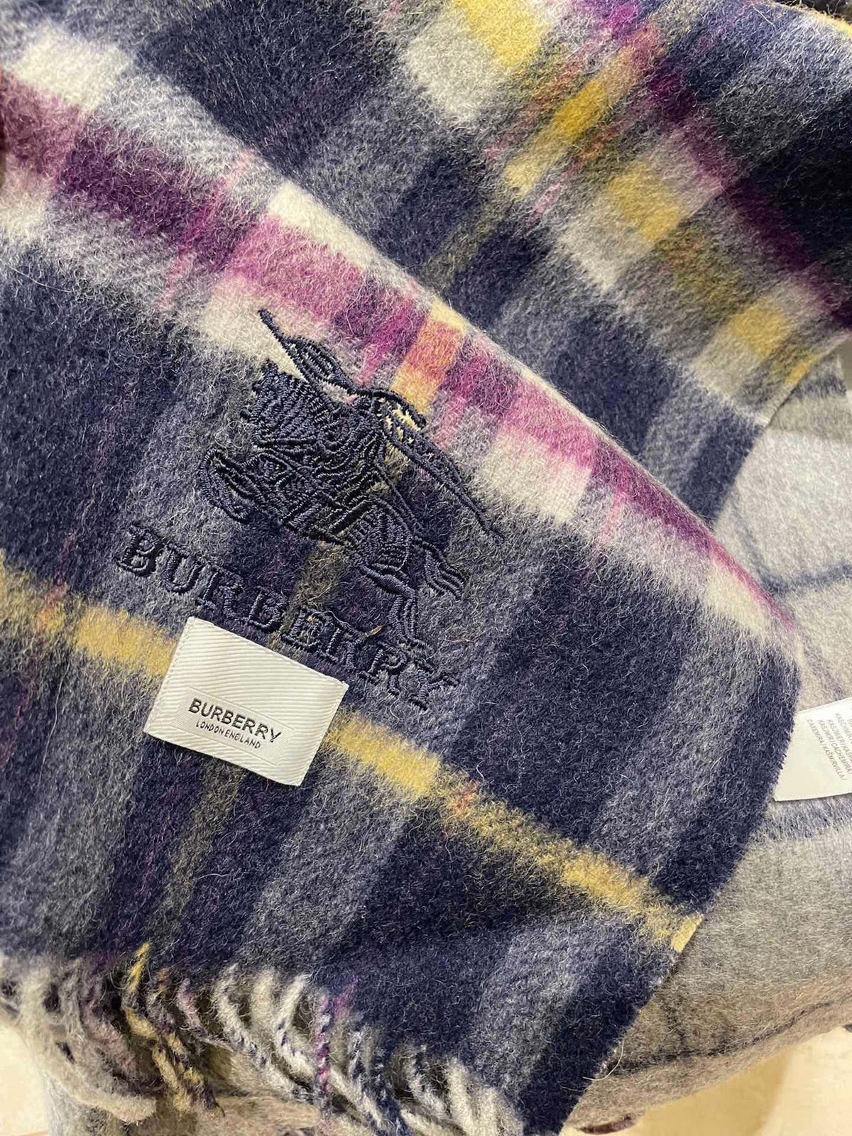 BURBERRY SCARF 200 CM IN COLORFUL CASHMERE 402195