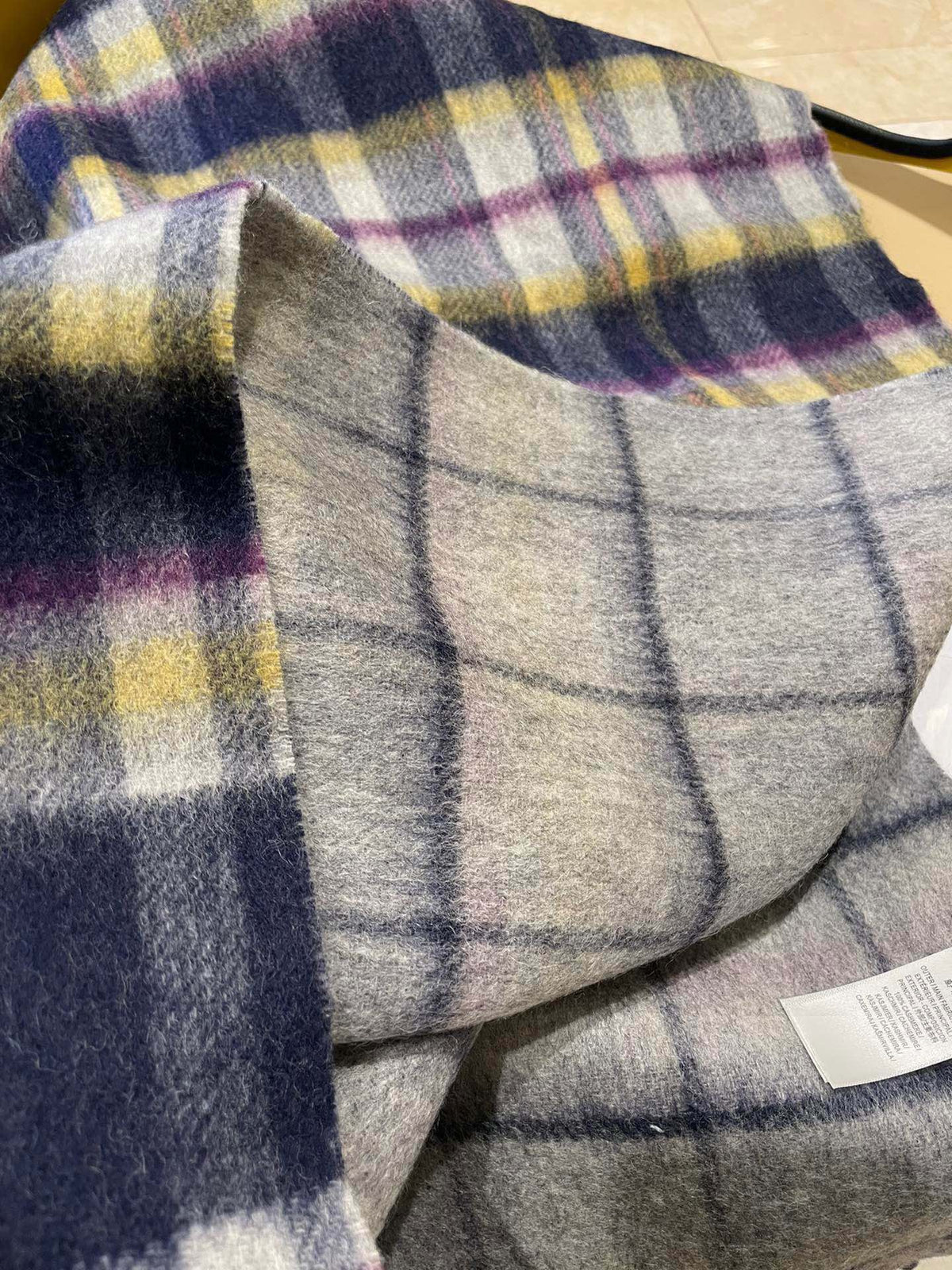 BURBERRY SCARF 200 CM IN COLORFUL CASHMERE 402195