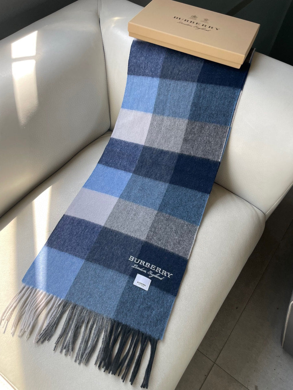 BURBERRY SCARF 180 CM IN BLUE CASHMERE 402220