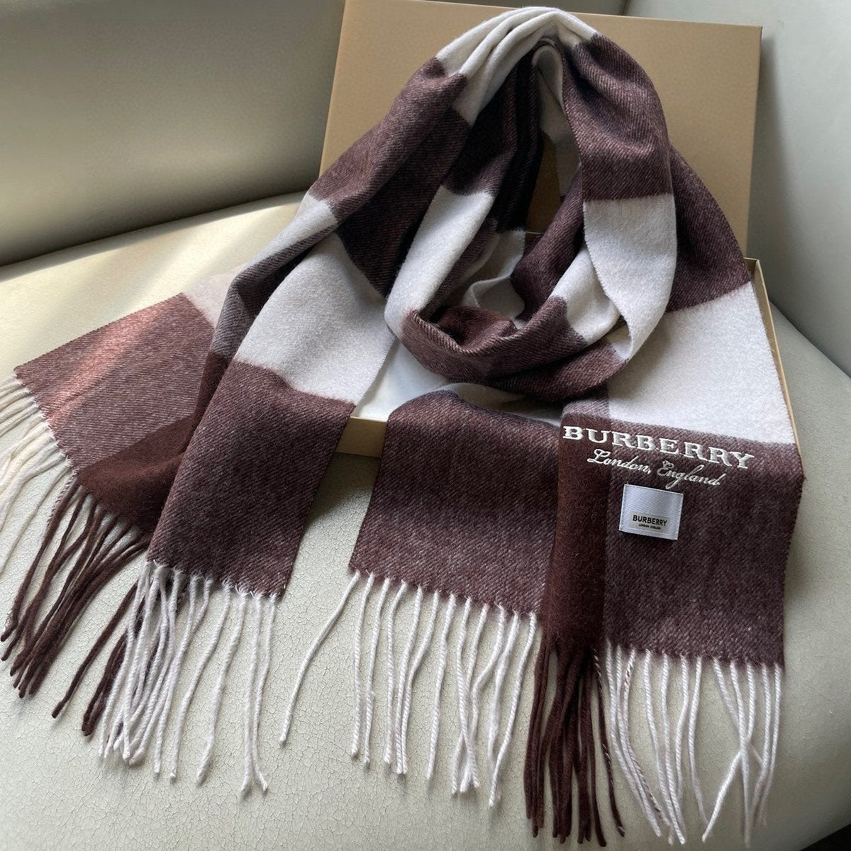 BURBERRY SCARF 180 CM IN CHESTNUT BROWN MIX WHITE CASHMERE 402221