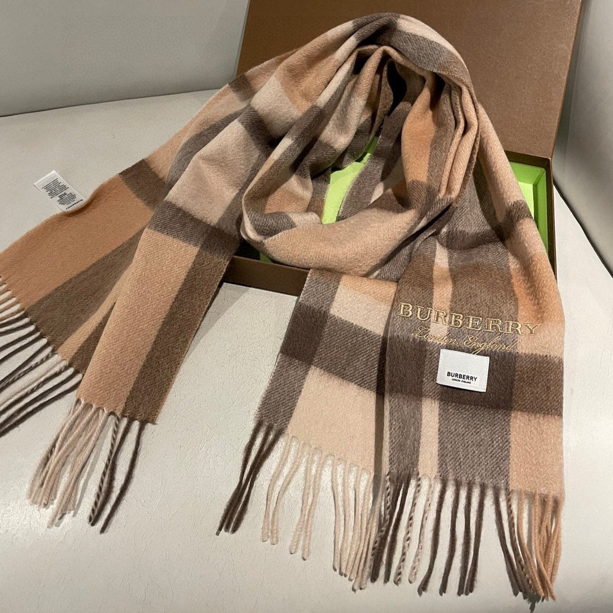 BURBERRY SCARF 180 CM IN CINNAMON BROWN CASHMERE 408784