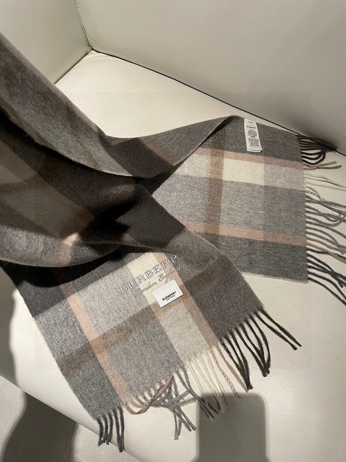 BURBERRY BBR SCARF 180 CM IN CASHMERE 486380