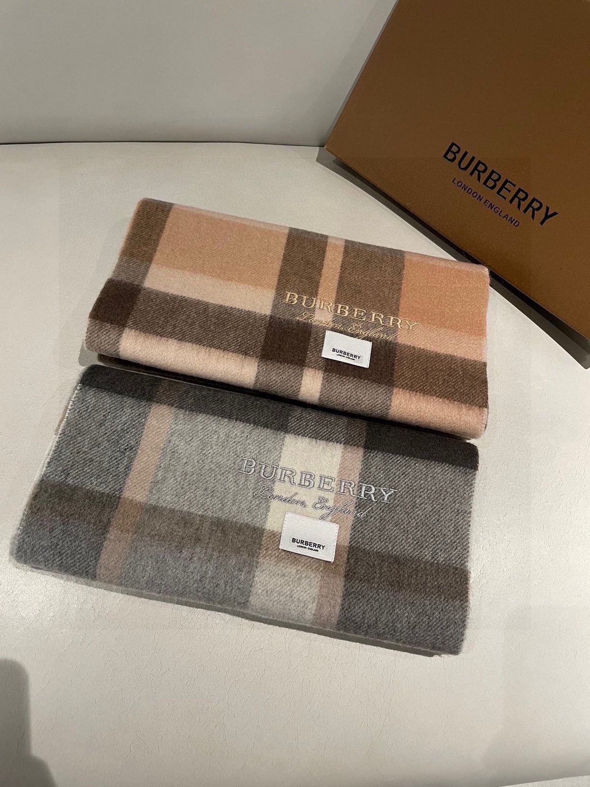 BURBERRY BBR SCARF 180 CM IN CASHMERE 486380