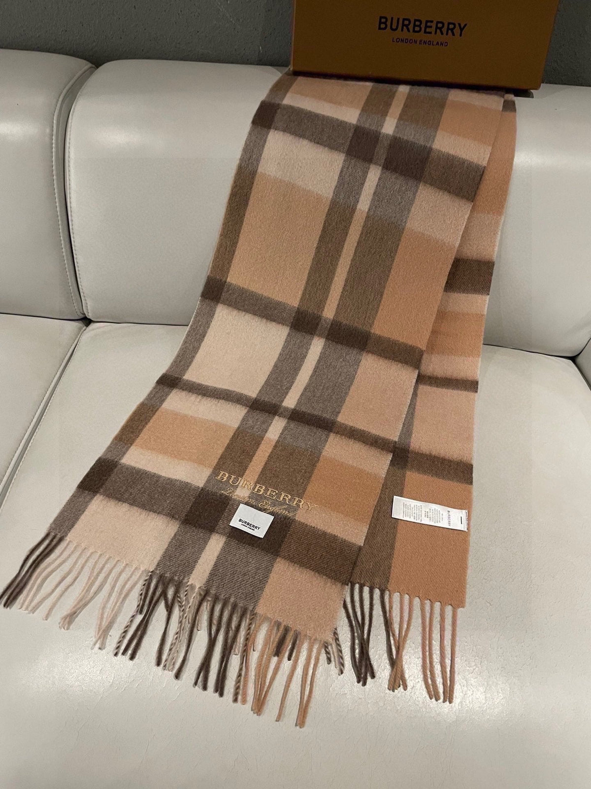 BURBERRY BBR SCARF 180 CM IN CASHMERE 486381