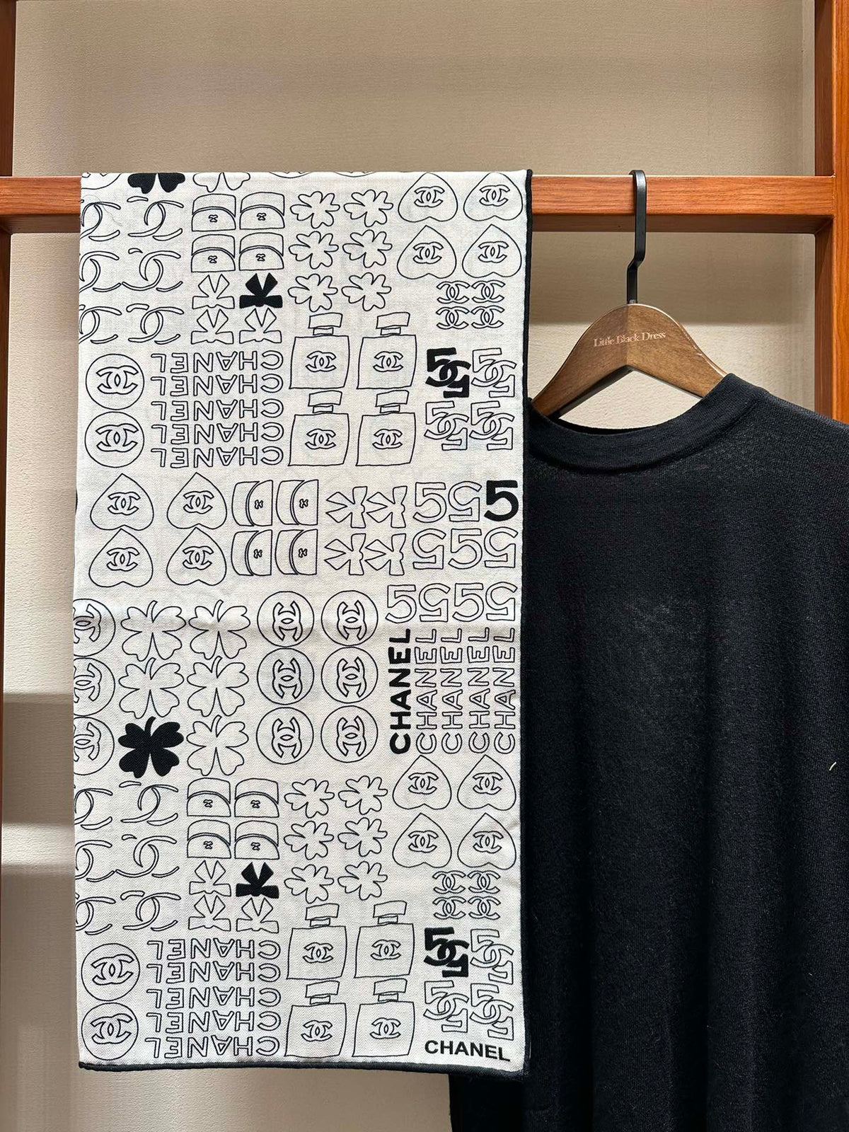 CHANEL SQUARE SCARF 140 CM IN WHITE MONOGRAM SILK 403998